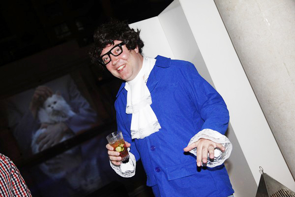 Austin Powers Oh Hello! Party